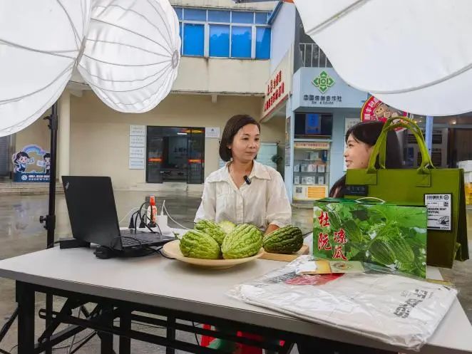 轉(zhuǎn)存圖片